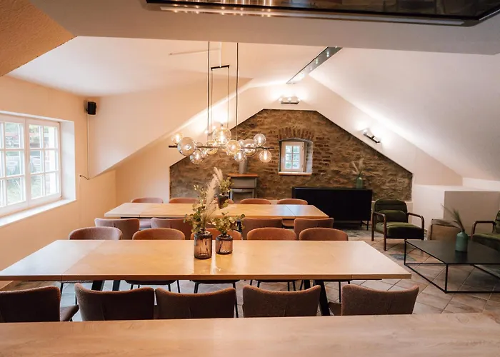 Zur Alten Oelmuehle Wellness & Entertainment * 布兰肯海姆