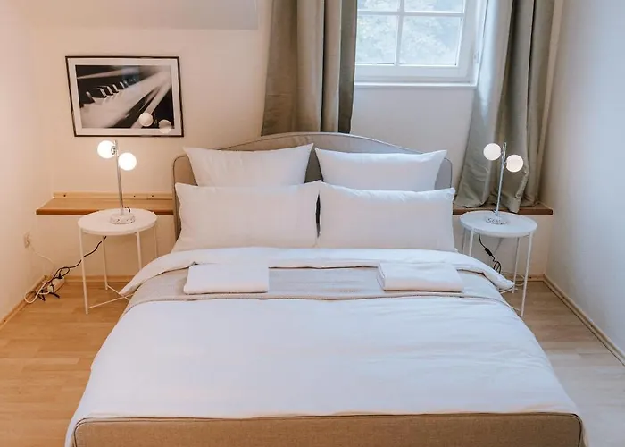 Zur Alten Oelmuehle Wellness & Entertainment 布兰肯海姆