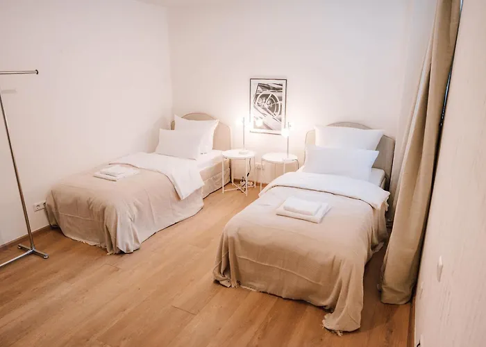 Zur Alten Oelmuehle Wellness & Entertainment * 布兰肯海姆